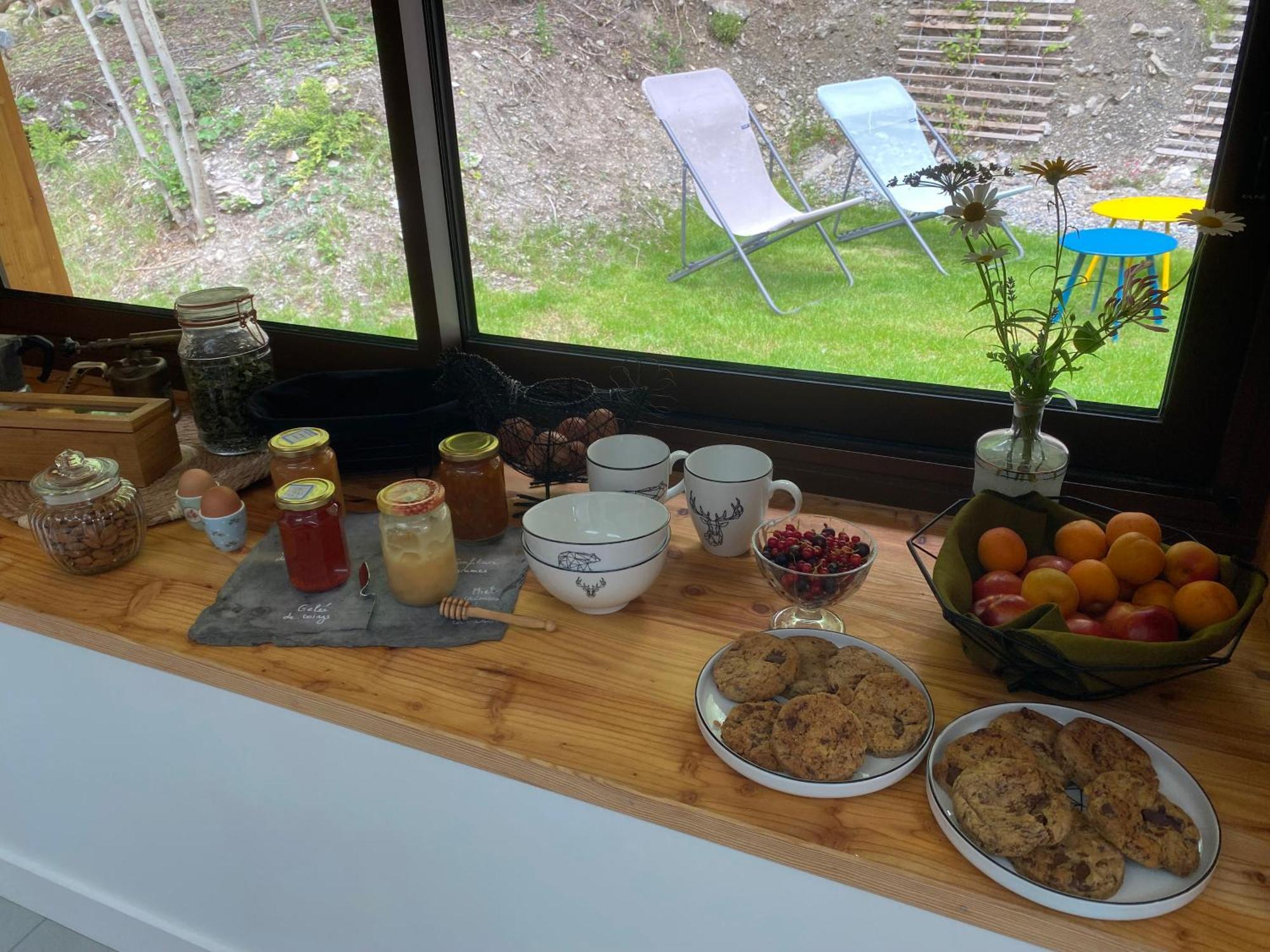 Bed and Breakfast Le Couleau Chateauroux-les-Alpes Exterior foto